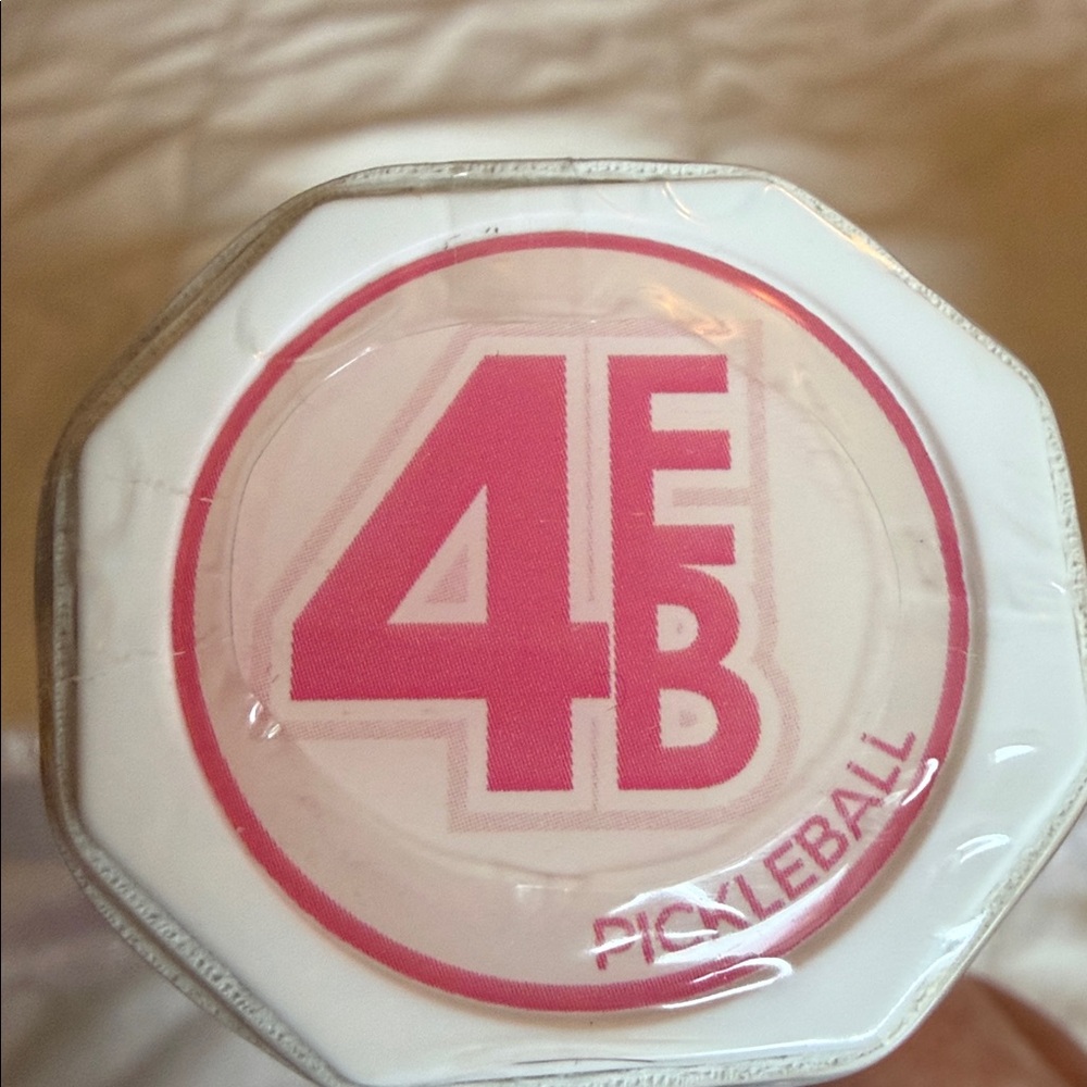 4EB Pink and White Pickleball Paddle New In Box. - Picture 2 of 5